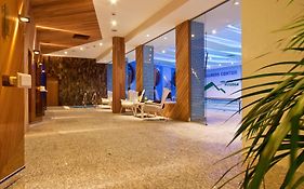 Vitosha Park Hotel - Free Indoor Pool & Parking